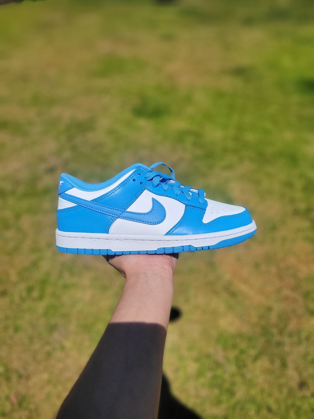 Nike Dunk Low UNC 5.5y / 7w Grade School